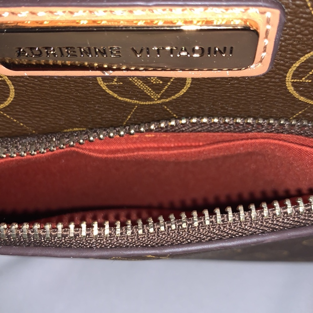 ADRIENNE VITTADINI BRAND NEW WITH TAGS GORGEOUS SATCHEL - Picture 8 of 11